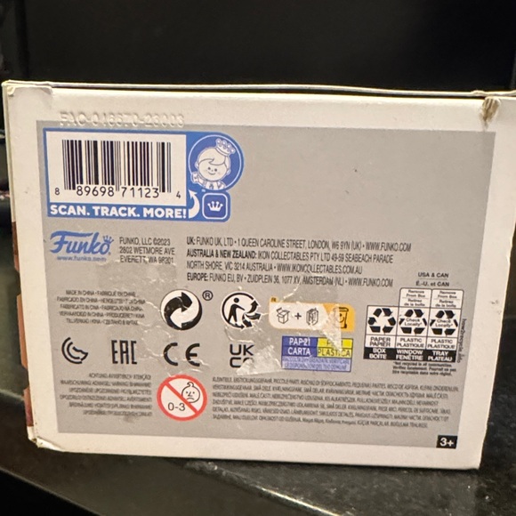 Funko Ariel Diamond Collection Figure with Red Hair and Blue Dress - Picture 4 of 4